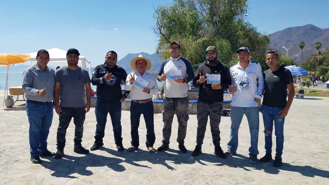 En este momento estás viendo El ribereño Juan Márquez fue el mejor pescador en San Antonio Tlayacapan