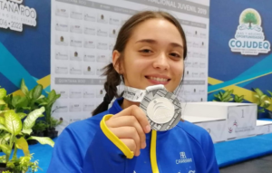 Lee más sobre el artículo Se prepara Regina Vera para Campeonato Nacional de TKD en Tijuana