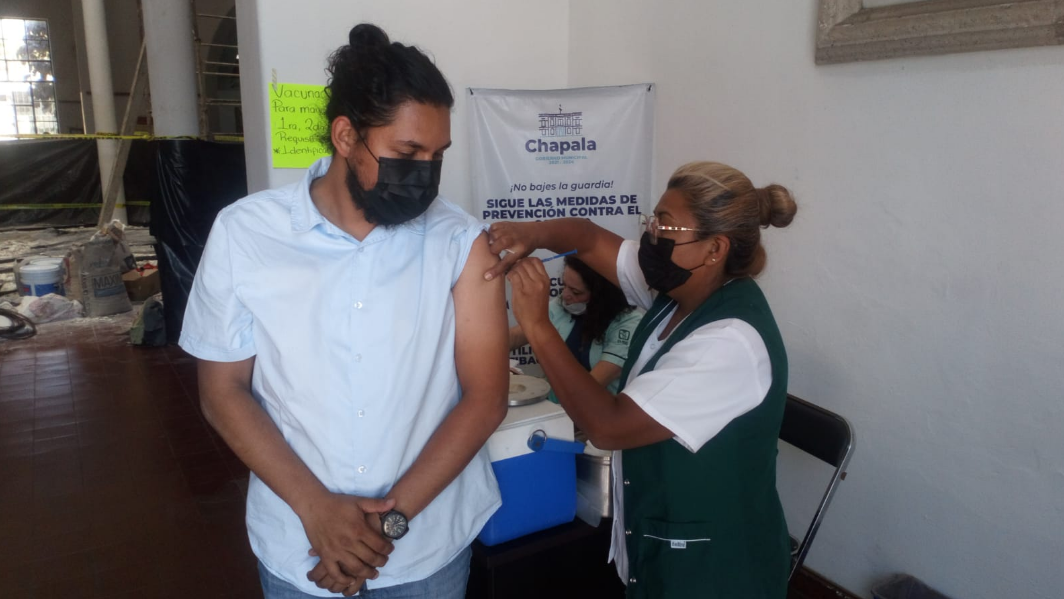 En este momento estás viendo Inicia IMSS Chapala la vacunación contra Covid-19 para rezagados