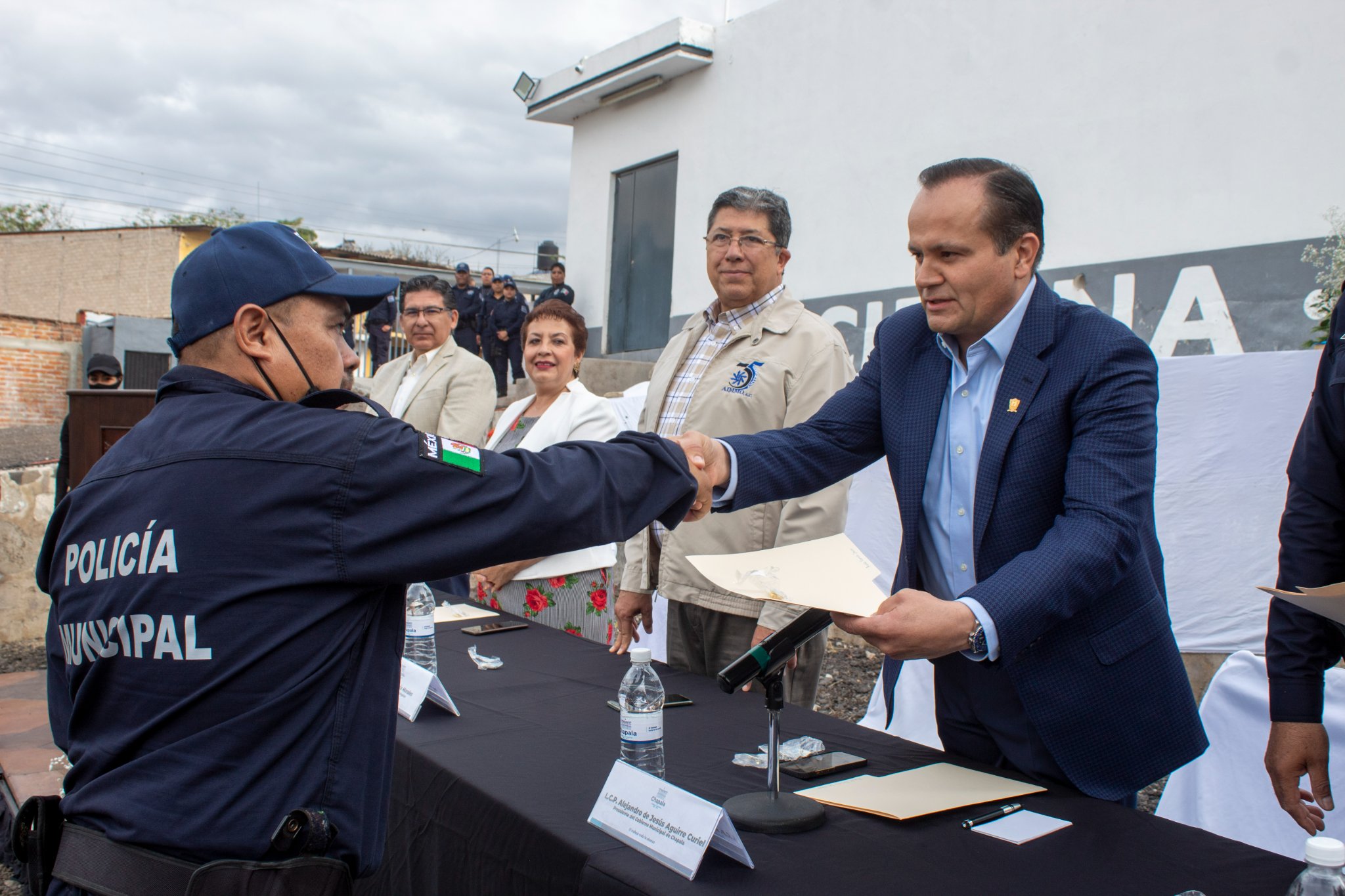 En este momento estás viendo Ascienden de grado a 26 policías de Chapala