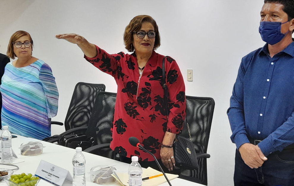 En este momento estás viendo Esperanza Anaya rindió protesta como regidora sustituta por Hagamos en Chapala