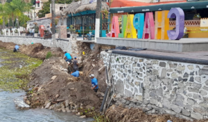 Lee más sobre el artículo Colapsa muro del malecón de Chapala