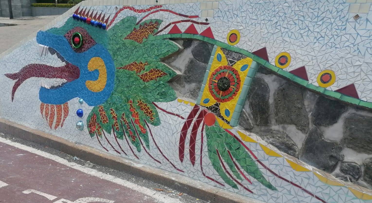 En este momento estás viendo Ultiman detalles para inaugurar el mural “Quetzalcóatl” en Ajijic