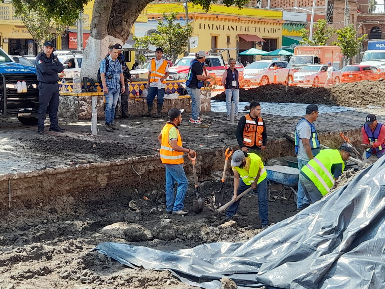 En este momento estás viendo Paran trabajos en Chapala por el hallazgo de vestigios arqueológicos