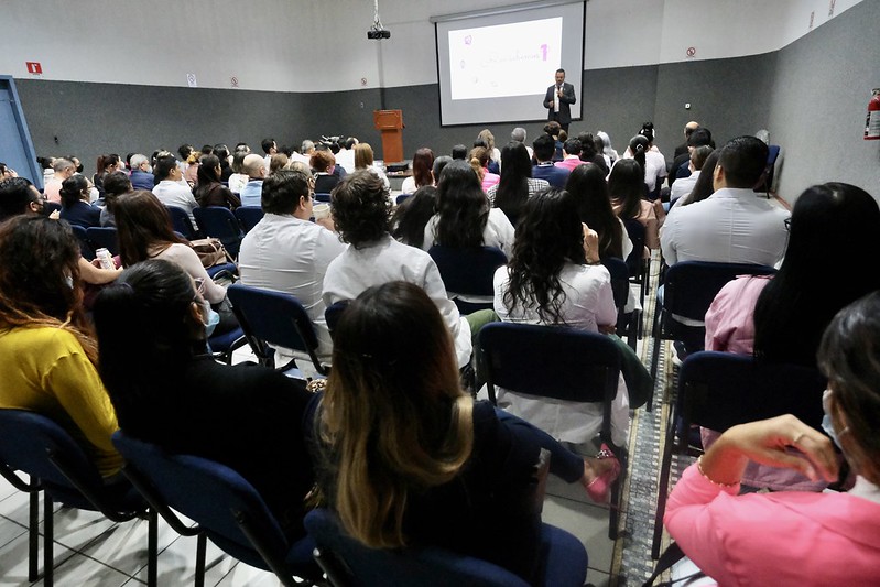 En este momento estás viendo Ante desafíos en la atención del cáncer de mama capacitan a personal del OPD Servicios de Salud Jalisco