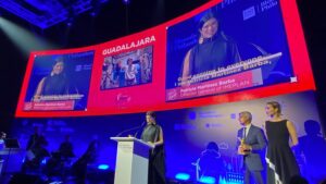 Lee más sobre el artículo Nidos de Lluvia gana premio internacional durante la Cumbre Mundial de Alcaldes