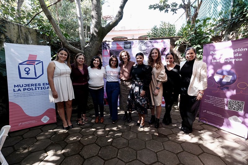 Lee más sobre el artículo <strong>Presenta la SISEMH “Libro Púrpura”, una compilación del trabajo realizado desde la Red de las Mujeres en la Política con las Diputadas de la LXIII Legislatura del Congreso del Estado de Jalisco</strong>