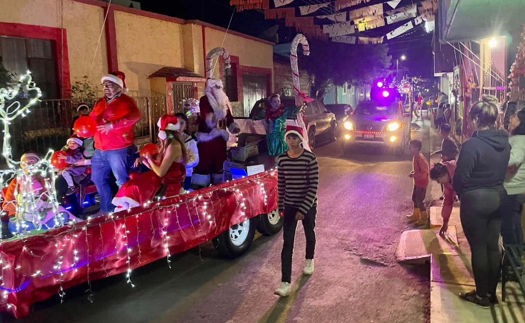 Lee más sobre el artículo Hoy, la caravana Navidad Sonrisa Naranja recorrerá las calles de Ajijic, San Antonio y Riberas del Pilar