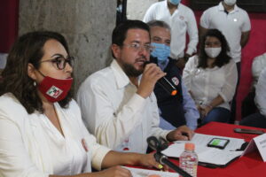 Lee más sobre el artículo Renuncia René Martínez al PRI en Chapala