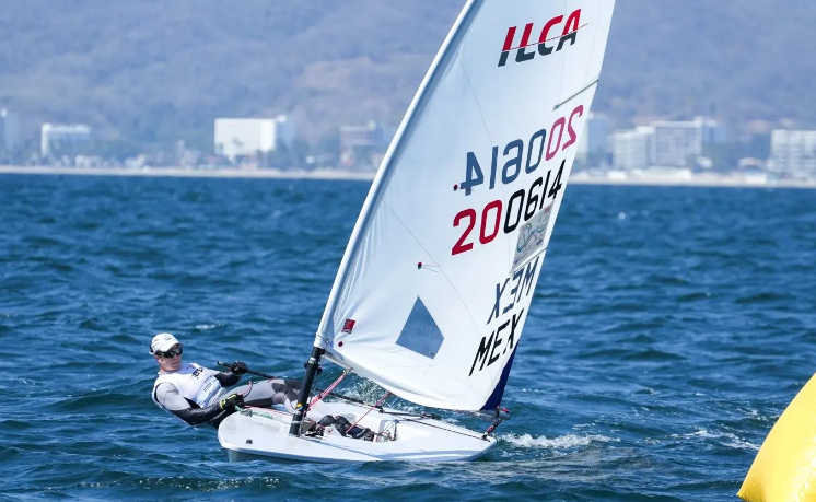 En este momento estás viendo La velerista Elena Oetling se prepara para su primera competencia del año