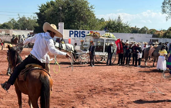 En este momento estás viendo Con emotivo homenaje despiden a José Manuel Santacruz “Chiripa” en Ajijic