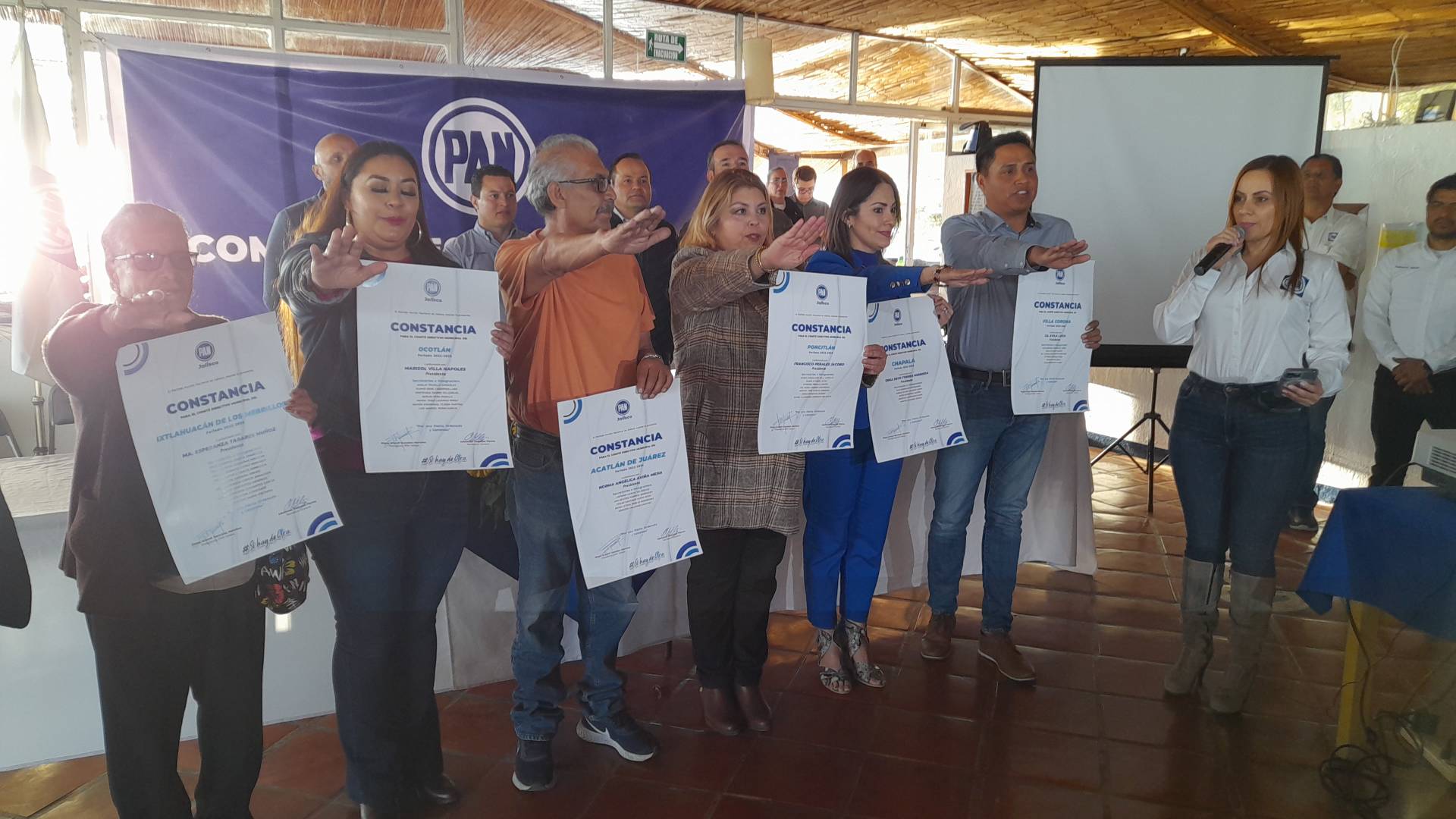 En este momento estás viendo Toman protesta a comités municipales del PAN del Distrito 17 en Chapala