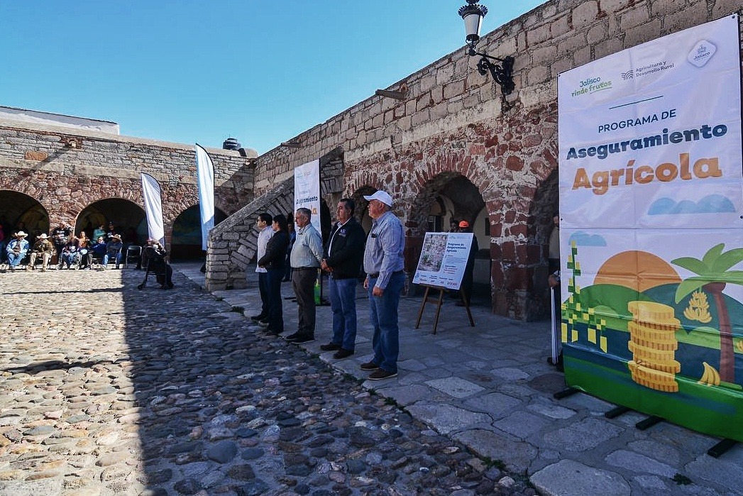 En este momento estás viendo <strong>Entrega la SADER Jalisco apoyos a productores afectados por sequía en Ojuelos</strong>