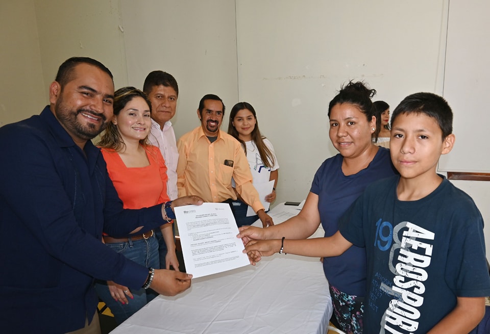 En este momento estás viendo Benefician con Becas Jalisco a estudiantes de Chapala