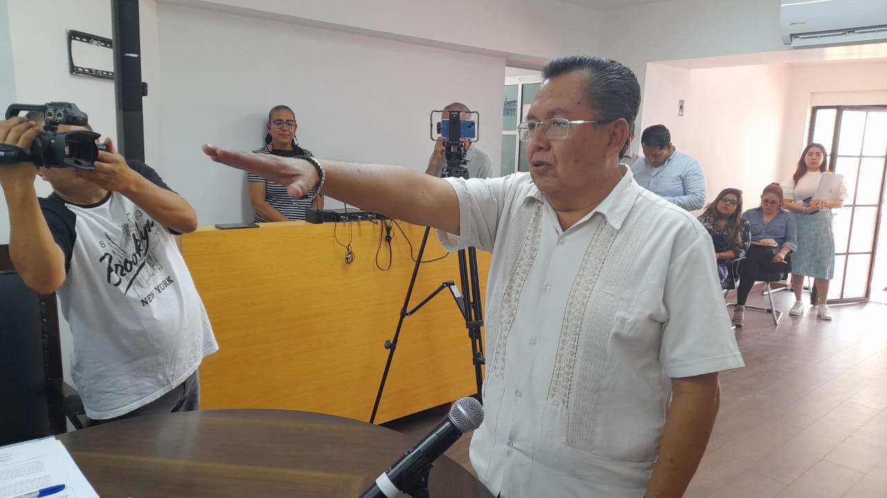 En este momento estás viendo José Luis Chávez asume como nuevo Tesorero de Chapala