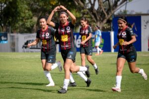 Lee más sobre el artículo Selección femenil de Chapala goleó sin piedad a Jocotepec