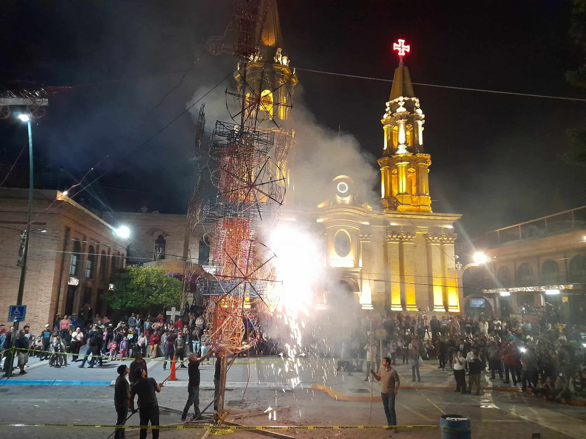 En este momento estás viendo Prohíben el ingreso de botellas de vidrio al núcleo de las fiestas patronales de San Francisco de Asís