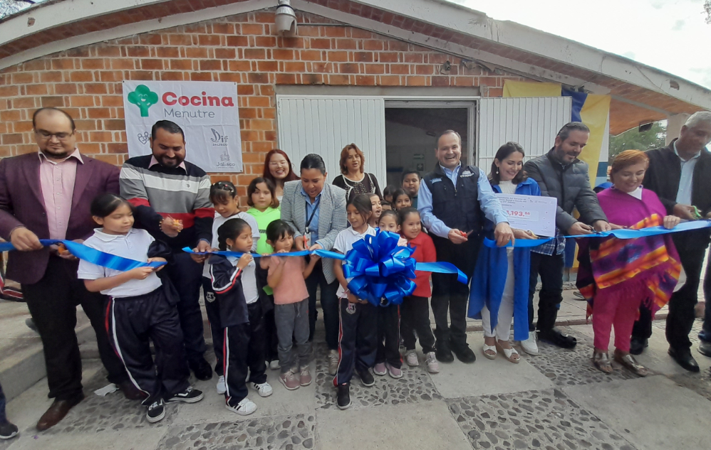 En este momento estás viendo Inauguran cocinas MENUTRE en tres primarias y un preescolar de Chapala