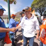 Se compromete Alberto Esquer a mejorar las condiciones de los comerciantes del malecón de Chapala