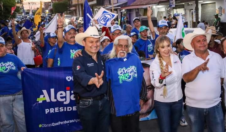En este momento estás viendo Propone Alejandro Aguirre intervención de más calles en Atotonilquillo