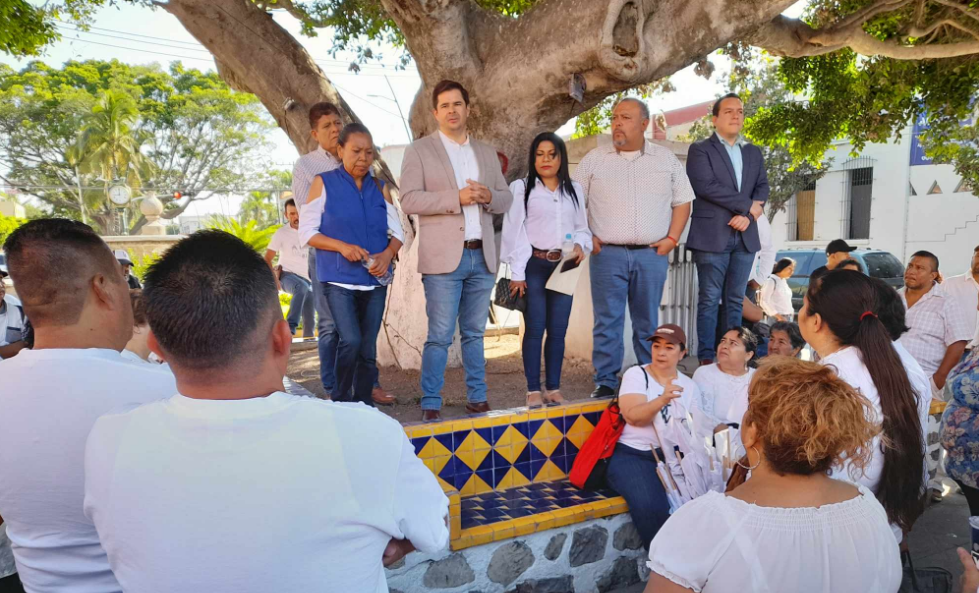 En este momento estás viendo Alcalde interino de Chapala espera visto bueno para la firma de las condiciones generales de trabajo