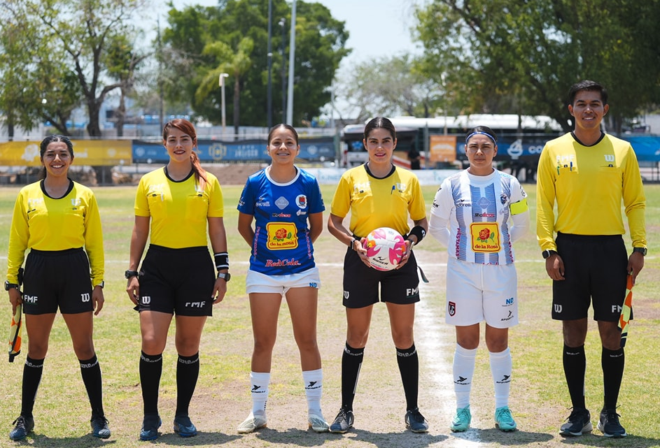 En este momento estás viendo Selección femenil de Chapala busca remontar en la vuelta de los octavos contra Zapotiltic