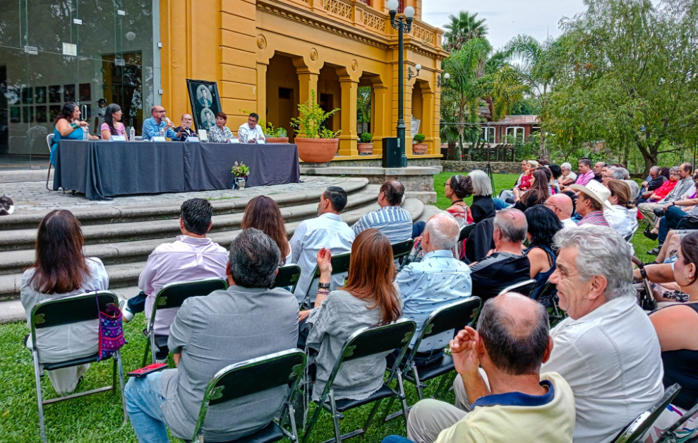 En este momento estás viendo Llega «Rimbaud A/Z» a las paredes del Centro Cultural González Gallo