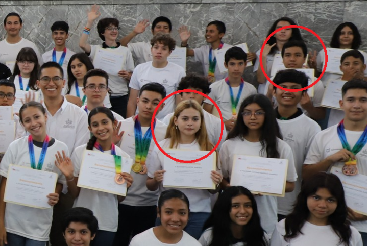 En este momento estás viendo Reconocen a ganadores de la Olimpiada de Matemáticas en Singapur