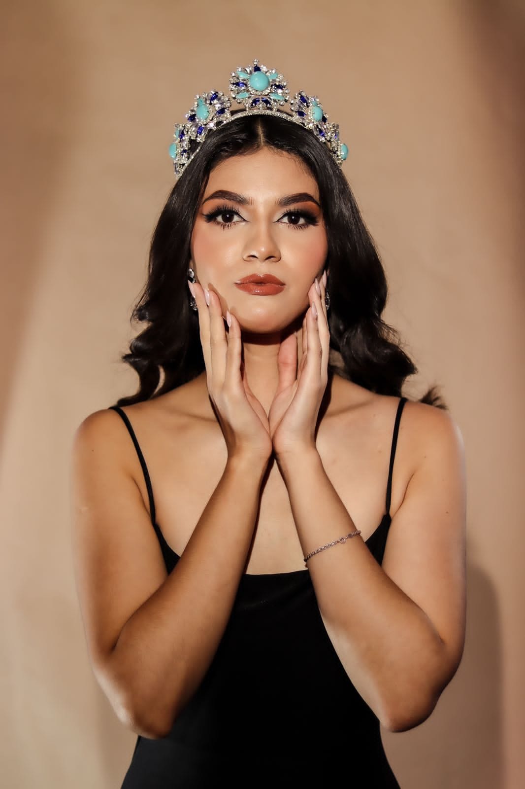 Lee más sobre el artículo Ashley Alvarado se prepara para representar a Chapala en Miss Jalisco 2024