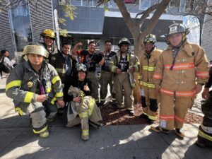 Lee más sobre el artículo Participan bomberos de Chapala en el Campeonato Nacional de Carrera Vertical 2025