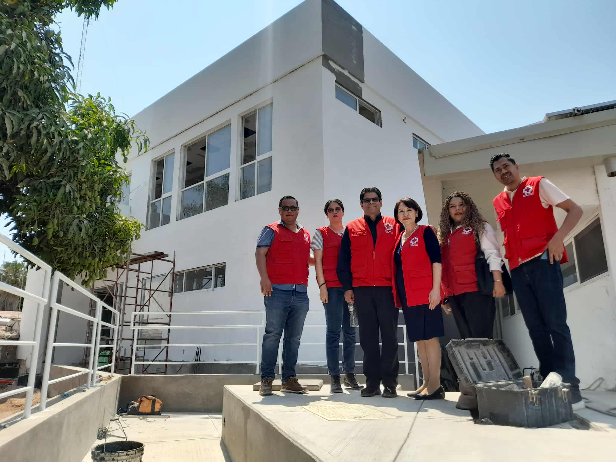 En este momento estás viendo Supervisan avances de obra en Cruz Roja Chapala