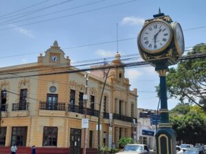Lee más sobre el artículo Después de 17 años, el reloj de Chapala vuelve a dar la hora