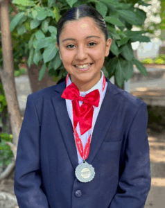 Lee más sobre el artículo Confirmado: Niña de Ajijic viajará a Singapur para competir en matemáticas