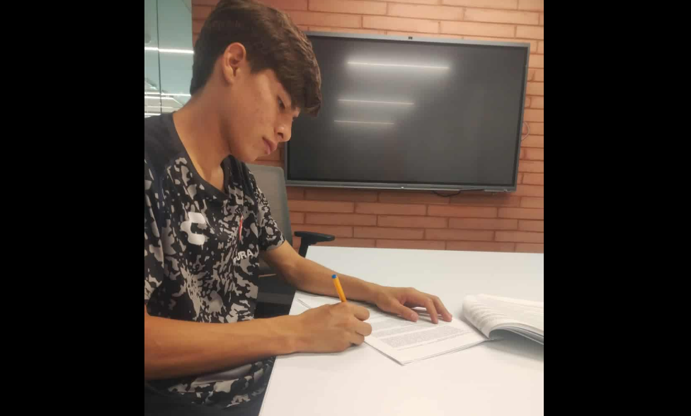 En este momento estás viendo Santiago Gutiérrez firma una extensión de contrato con el Atlas por dos años más