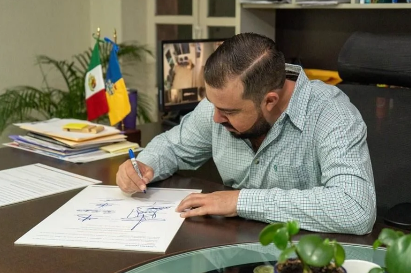 En este momento estás viendo Alcalde de Jocotepec se suma al manifiesto en defensa del Lago de Chapala
