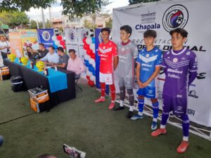 Lee más sobre el artículo Charales de Chapala presentó sus nuevas “escamas” para la nueva temporada 2025-2026 