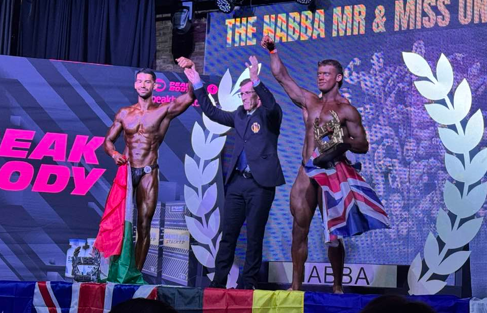 Lee más sobre el artículo Israel Villaseñor, de Jocotepec, entre los mejores del Mr. Universo 2025 en Inglaterra