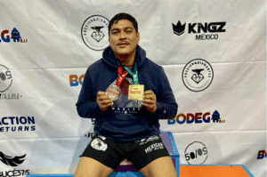 Lee más sobre el artículo Atleta de Ajijic gana oro y plata en el Masters Cup 2025