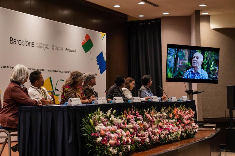 Lee más sobre el artículo Exigen acciones urgentes por el Lago de Chapala en la FIL con un nuevo documental