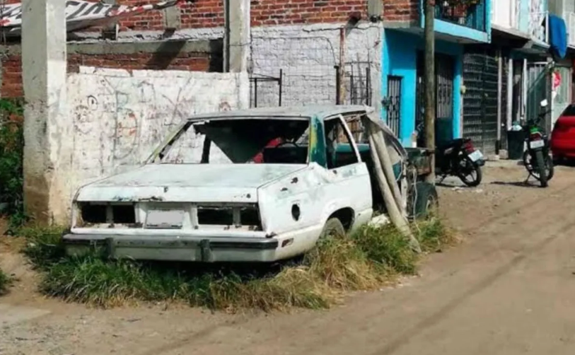 Lee más sobre el artículo Alcalde de Chapala pide retirar vehículos abandonados en calles del municipio