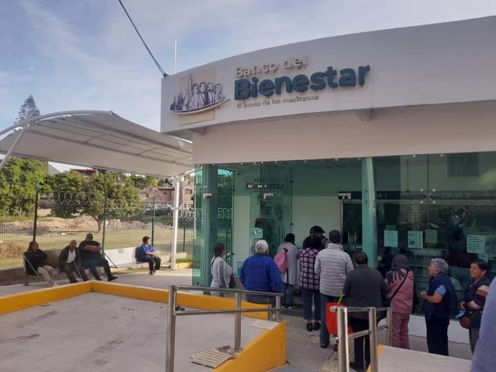 Lee más sobre el artículo Arrancan pagos de Pensiones para el Bienestar en Chapala