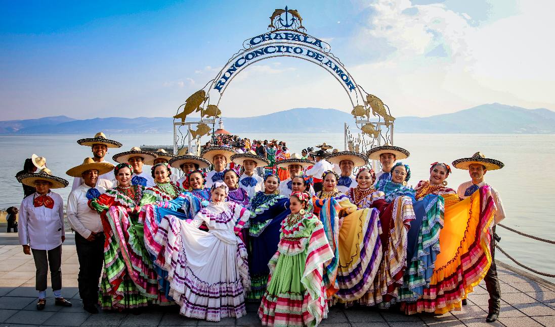 Lee más sobre el artículo Chapala alista su Tercer Monumental Folclórico con la participación de 2,000 bailarines