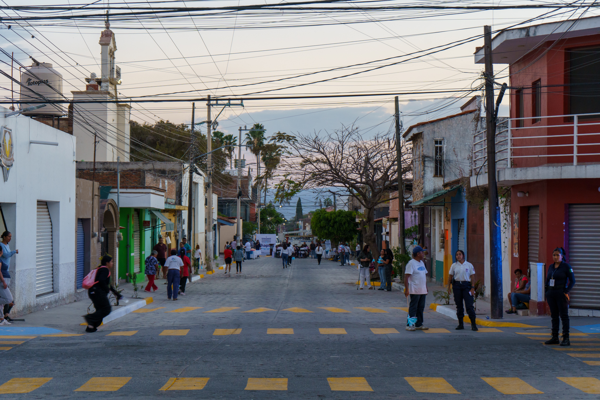 En este momento estás viendo Alcalde de Chapala entrega la rehabilitación de la calle Zaragoza por más de 15 millones de pesos