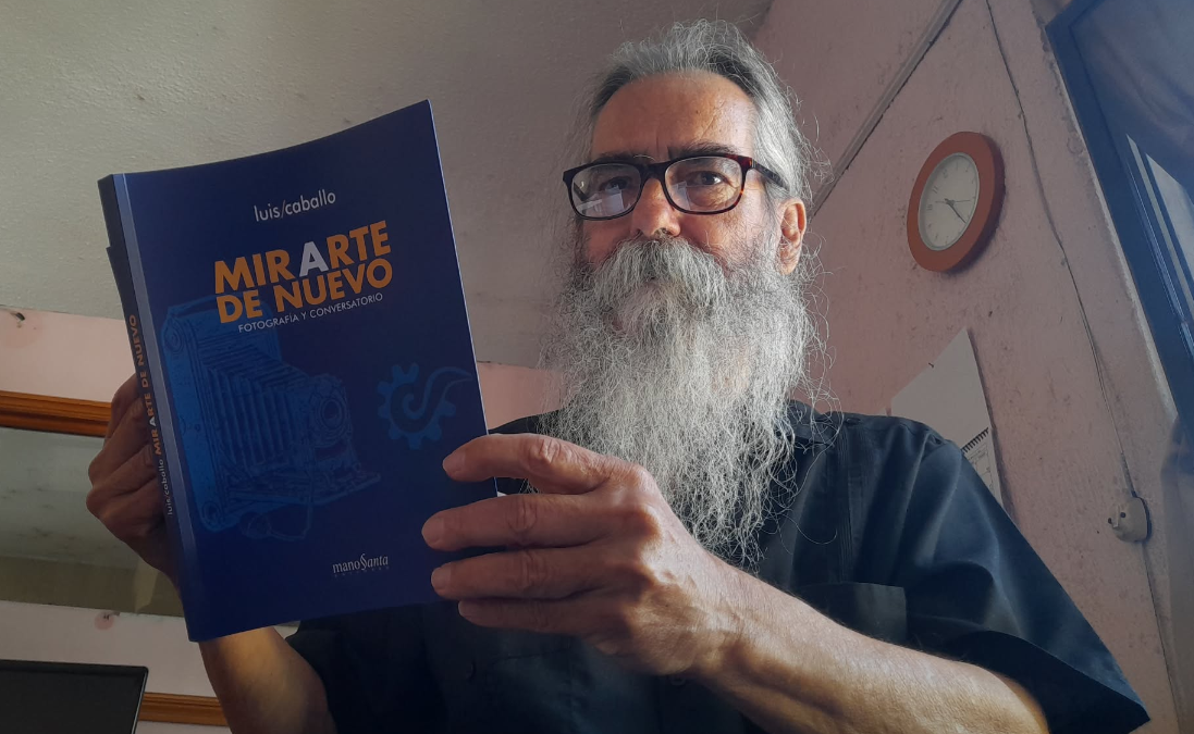 En este momento estás viendo “Mirarte de Nuevo”, de Luis Caballo, explora la vida de 46 personalidades de la cultura