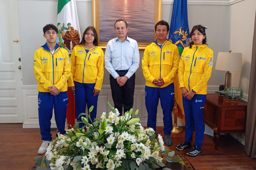 En este momento estás viendo Alcalde de Chapala reconoce a deportistas que competirán en CONADE 2026