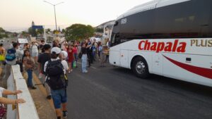 Lee más sobre el artículo Aumento en tarifas de transporte genera manifestación inédita en Chapala