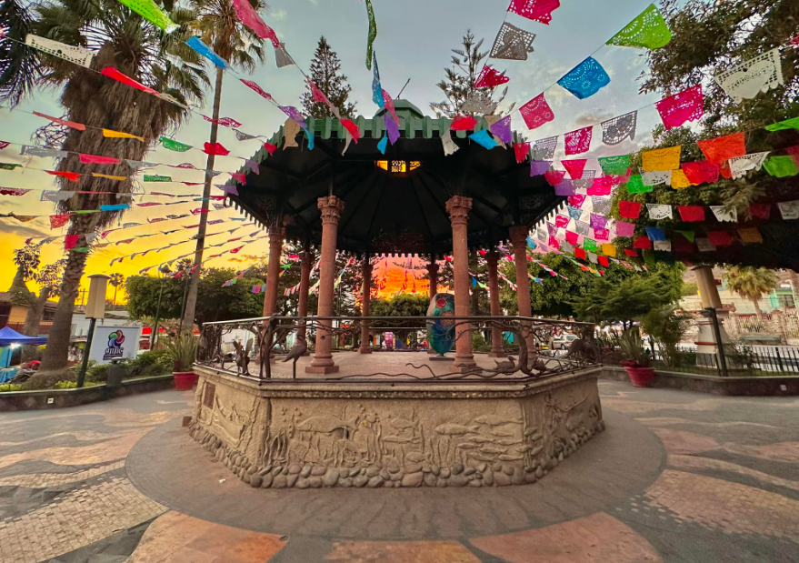 Lee más sobre el artículo Ajijic se queda sin galardón en los Premios Mágicos por Excelencias 2026