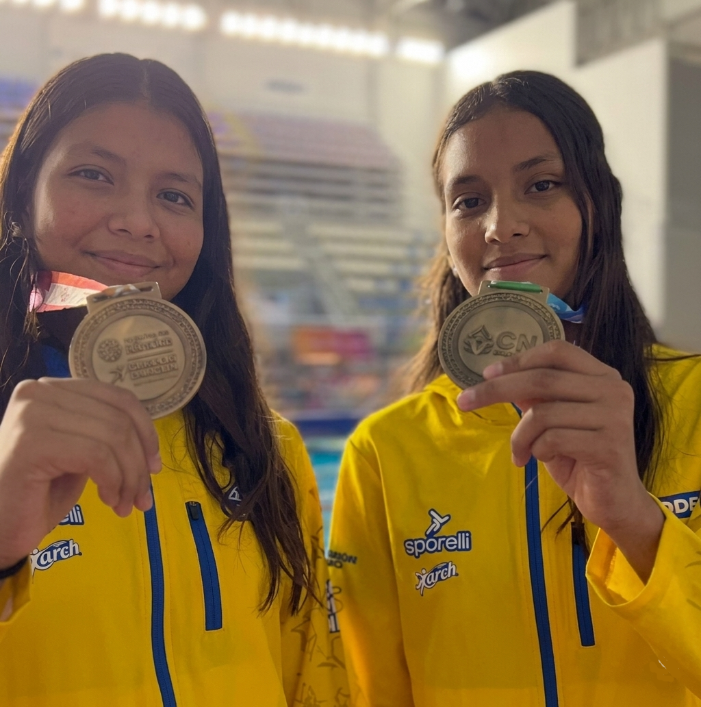 Lee más sobre el artículo Merari y Yaret ponen en alto a Jalisco con doble oro nacional en waterpolo