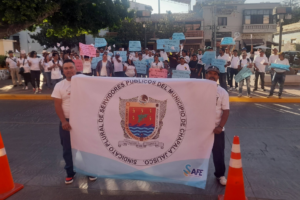 Lee más sobre el artículo Sindicato de Chapala se manifiesta y pide respeto a la base trabajadora