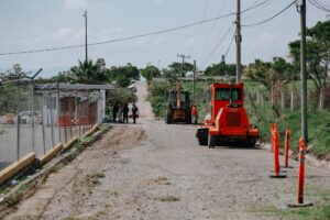 Lee más sobre el artículo Tras 25 años de abandono, arranca la rehabilitación del camino al CEINJURE y juzgados de Chapala